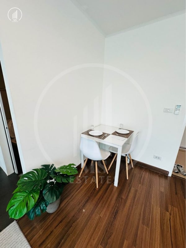 Main image of The Wide Condominium - CRCL1762