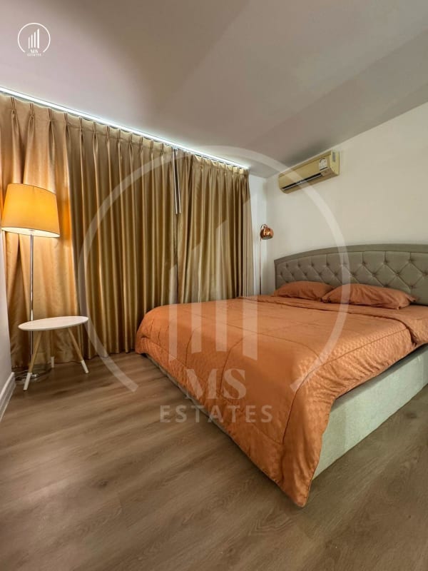 Image of D Condo Creek - CRKT3152