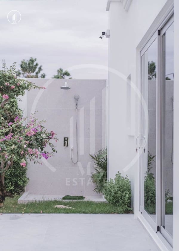 Main image of Luxury Pool Villa for Rent - VRRW2213