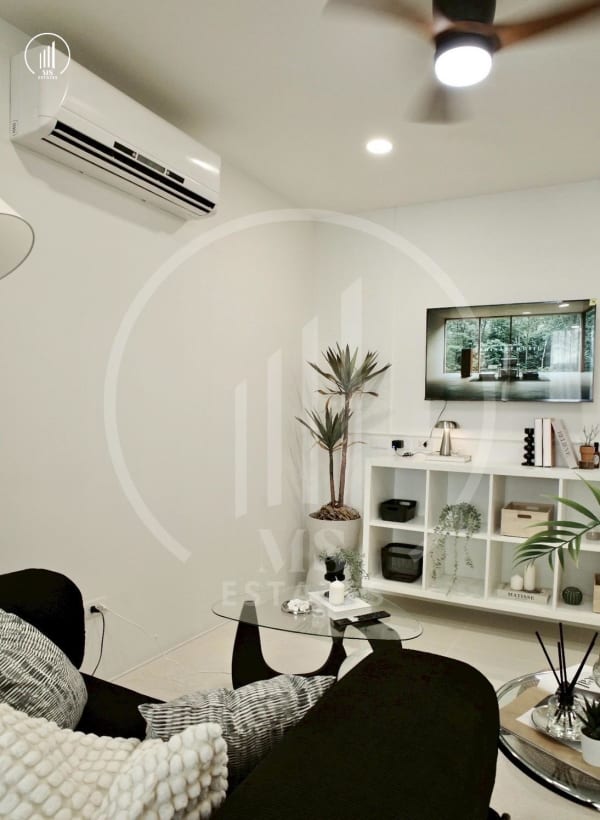 Image of The Square Condominium - CSMP2856