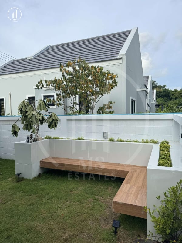 Image of Garden home nearby Blue Tree  - HRCT1738