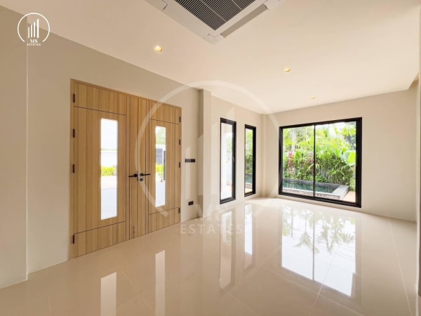 Main image of Luxury Pool Villa for Sale in Bangjo-Baan Yaa Area - VSTL1882