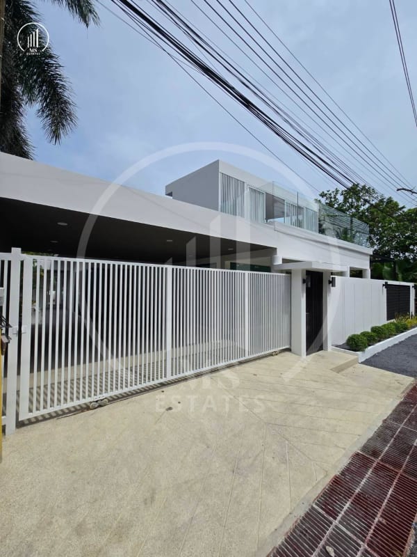 Main image of  Charoensuk Village - HSKK2047