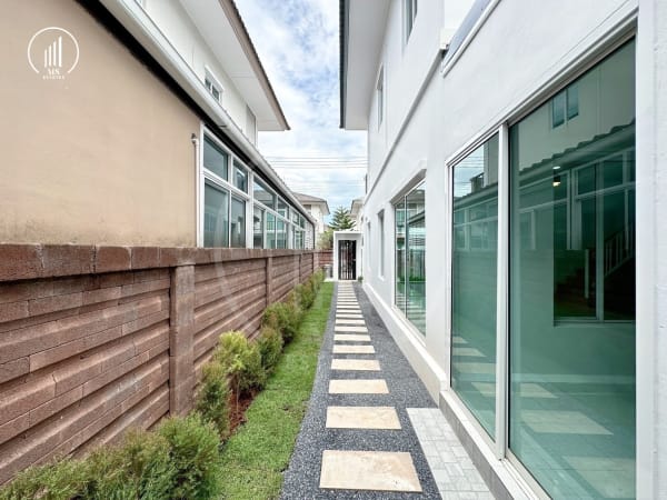 Main image of Passorn Kathu Village  - HSKT1417