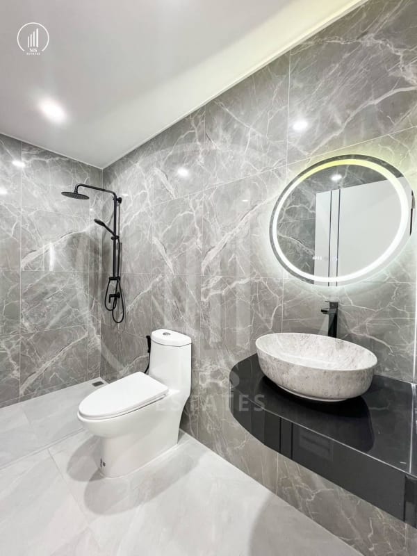 Main image of Two-story townhouse for sale  - HSTL2261