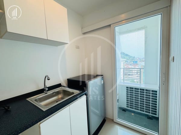 Main image of  The Royal Place - CSMP2345