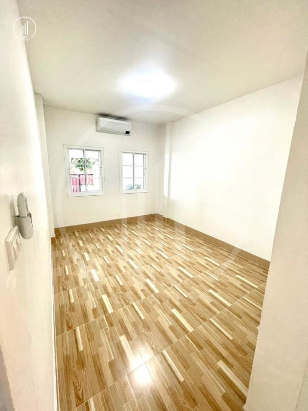 Main image of Sri Suchart Village 3  - HSMP2033