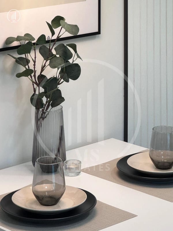 Main image of The Royal Place Condominium - CSKT2159