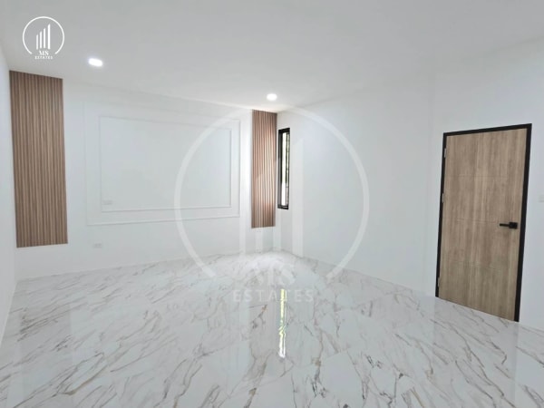 Main image of House for Sale in Soi Kiatisin 1 - HSMP1875