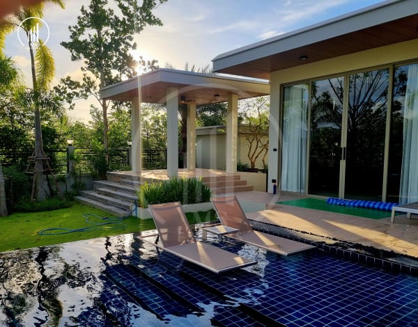 Image of Alisha Forest Thalang - VSTL1603