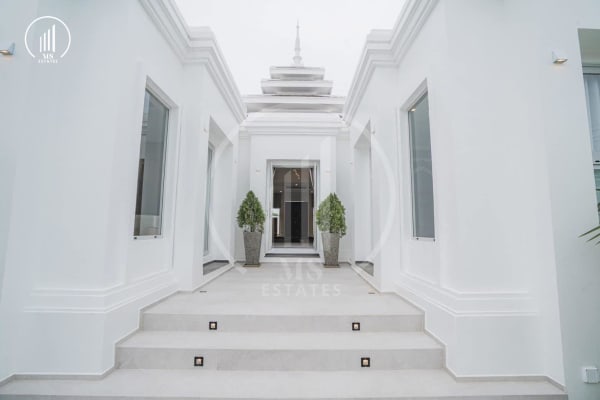 Main image of Luxury Pool Villa for Rent - VRRW2213