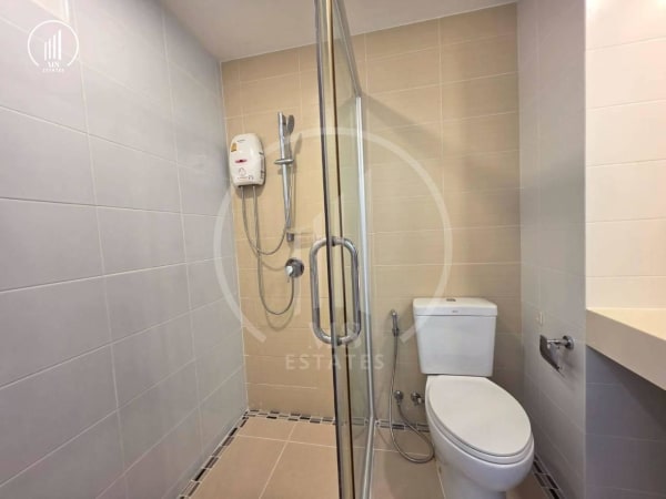 Image of The Light Condominium - CRMP2940