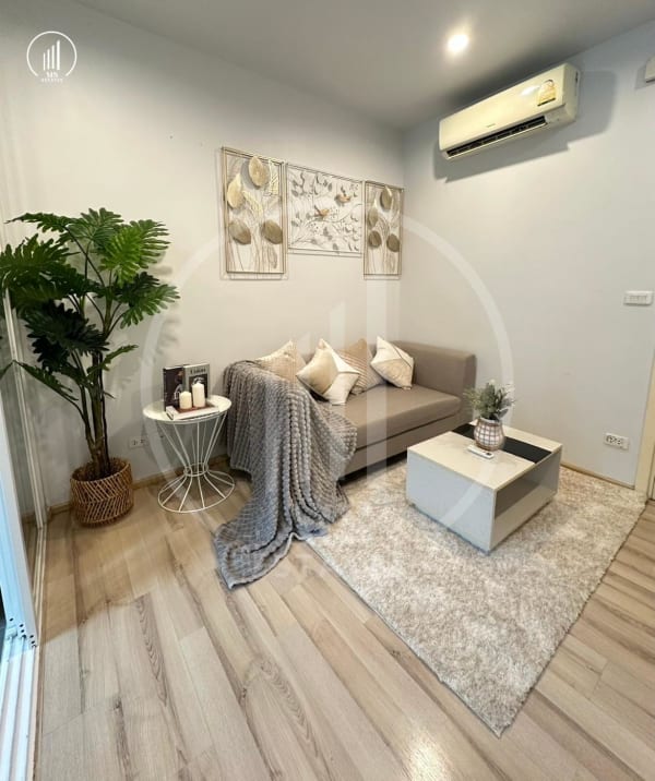 Main image of The Best Uptown condominium - CRMP2205