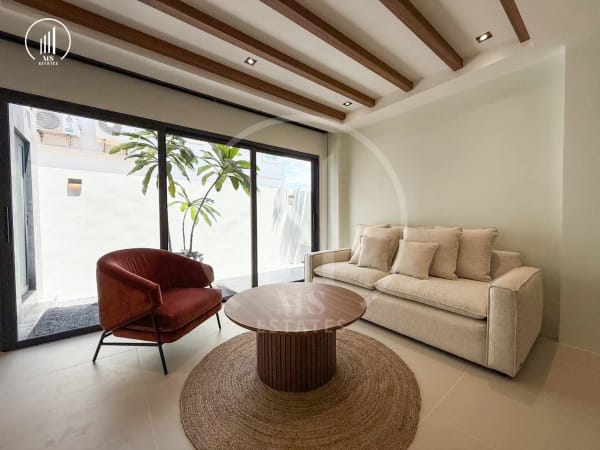Image of Newly completed pool villa - VRCL2328