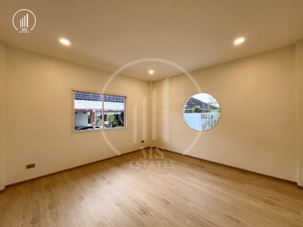 Main image of Suan Naremit 5  - HSTL2066