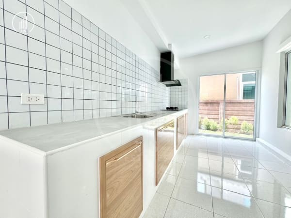 Main image of Passorn Kathu Village  - HSKT1417