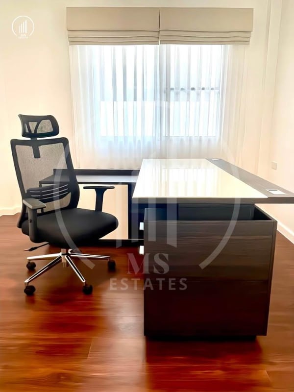 Main image of 88 Land & Houses - HRKK2004