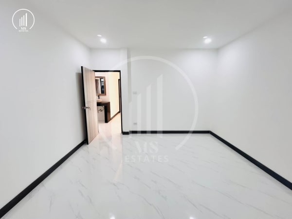 Main image of Si Suchat 3 Village - HSMP1909