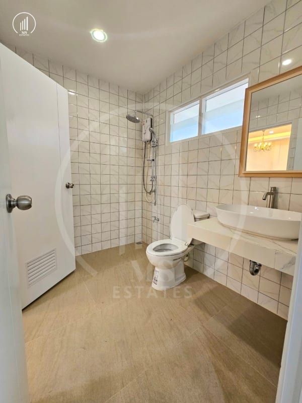 Image of California Village - HSMP1622