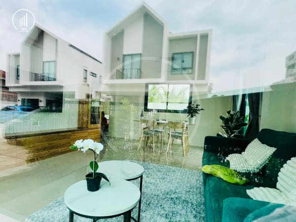 Main image of Garden House for Sale  - HSTL2210