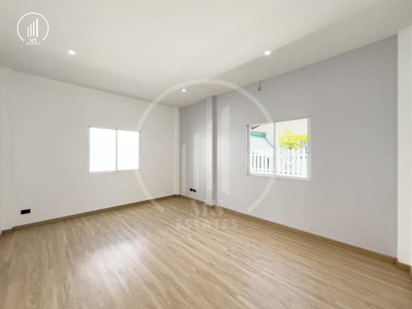 Image of Newly Renovated Home for Sale - HSTL2089