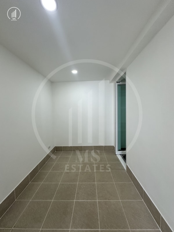 Image of The Happy Place - HSTL1670