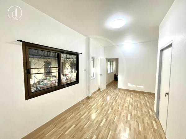 Main image of Sri Suchart Village 3  - HSMP2033