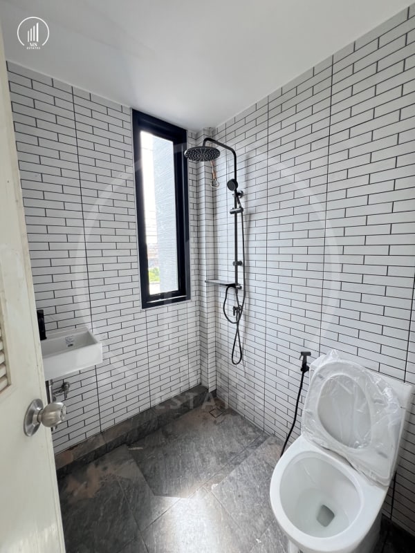 Image of Spacious Twin House in Chaofa Garden Home 3 - HSKK1689