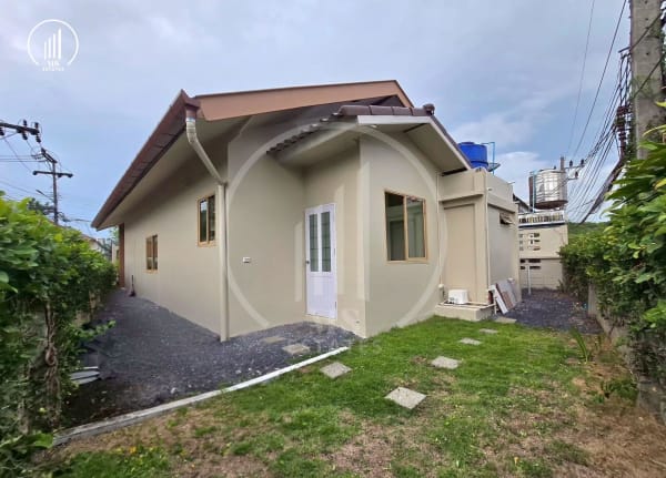 Image of Detached House at Soi Bang Chee Lao 2 - HSMP3232