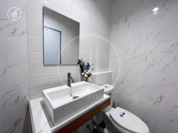 Image of Golden Ville 5  - HSMP1699