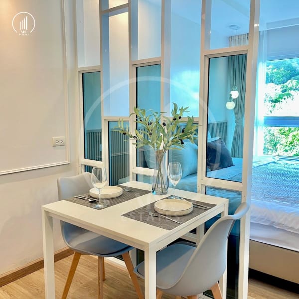 Main image of The Royal Place  - CSMP2319