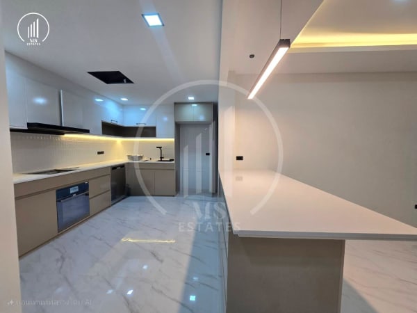 Main image of Stunning Two-Story Detached House - VSCL2044