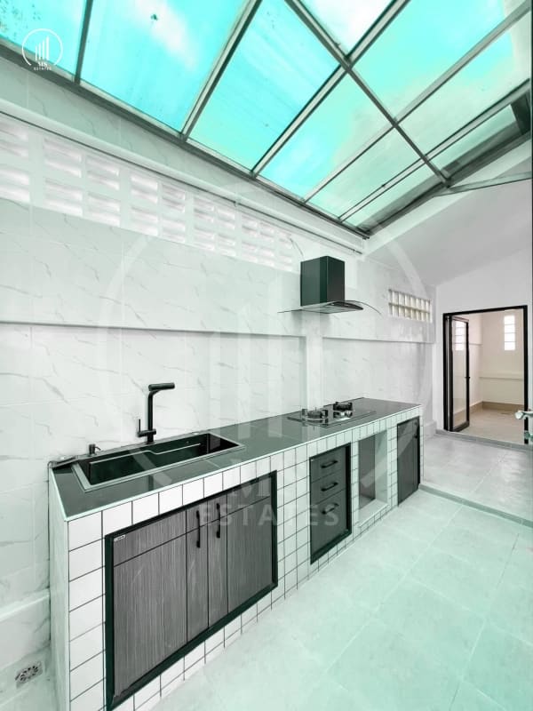 Main image of Anupas Golf Ville - HSKT1978