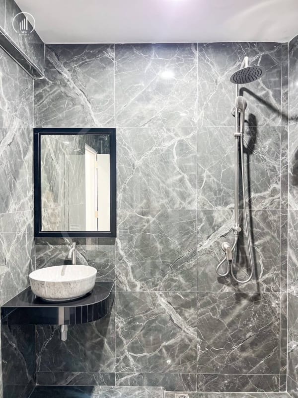 Image of House in town - HSMP1802