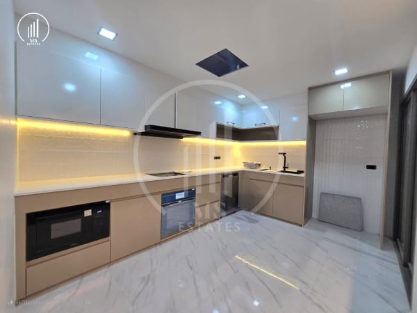 Main image of Stunning Two-Story Detached House - VSCL2044