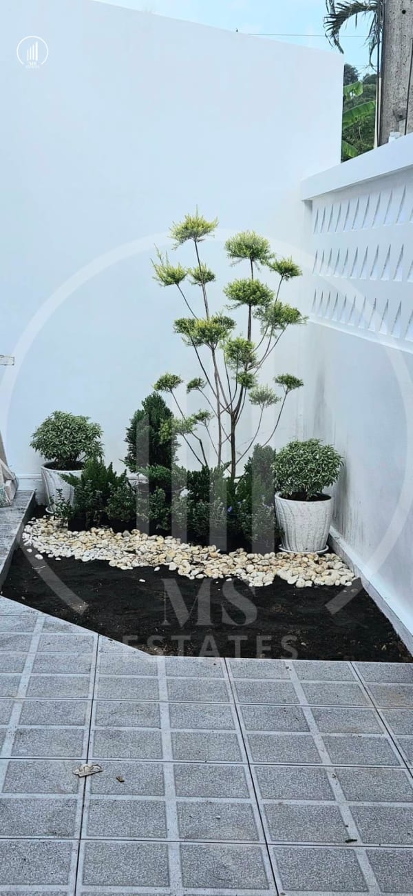 Main image of Rock Garden Village - HSMP2777