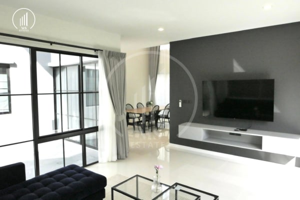 Image of Crown Estate - HRKK3122