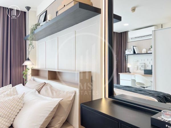 Main image of Royal Place Condominium - CSMP2868