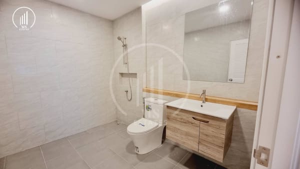 Main image of Tinwuthit 3 village - HSCL2113