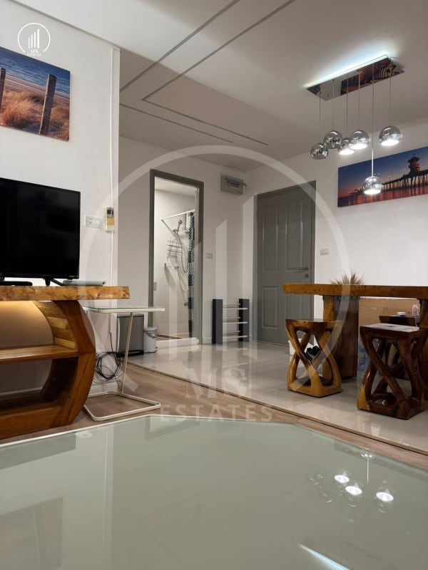 Image of D Condo Creek - CRKT3152