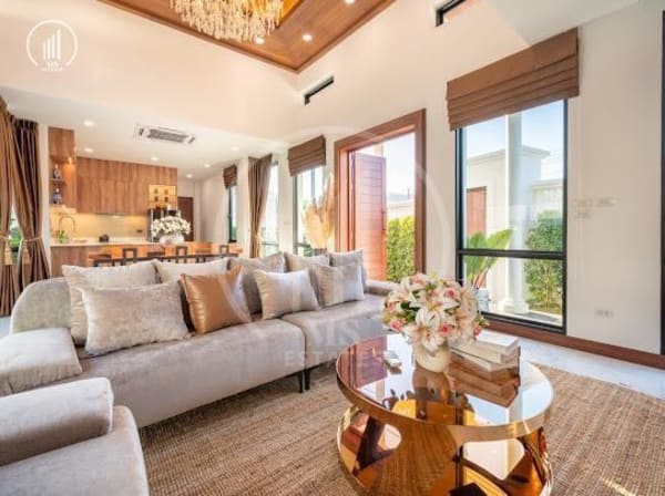 Main image of Luxury Pool Villa in Chalong - VSCL2570