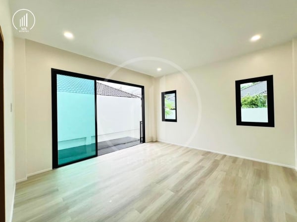 Main image of Suan Neramit 5 - HSPK1995