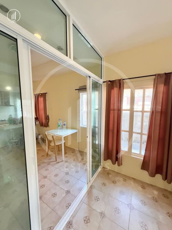 Main image of Charoensuk - HSKK2080