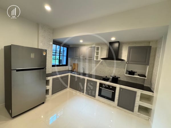 Main image of Crow Estate  - HRKK2188