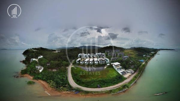 Main image of  Luxury Seaside Villa - VSPK1959