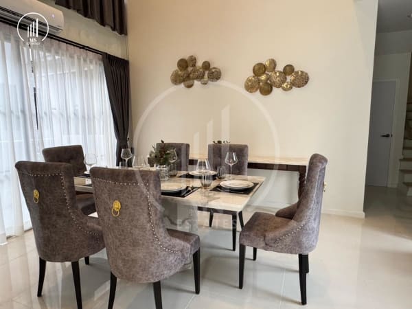 Main image of Crow Estate  - HRKK2188