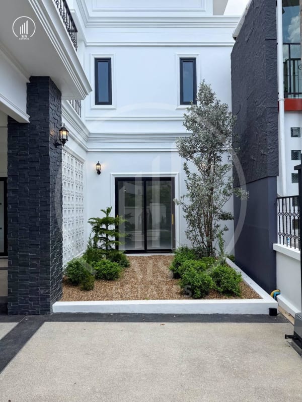Image of Luxury Pool Villa at Songkhun Nabon - VSCL3245