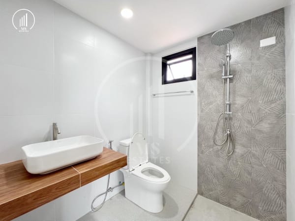 Main image of Minimalist-style house , Soi Pracharuamjai (Bo Rae) - HSWC2447