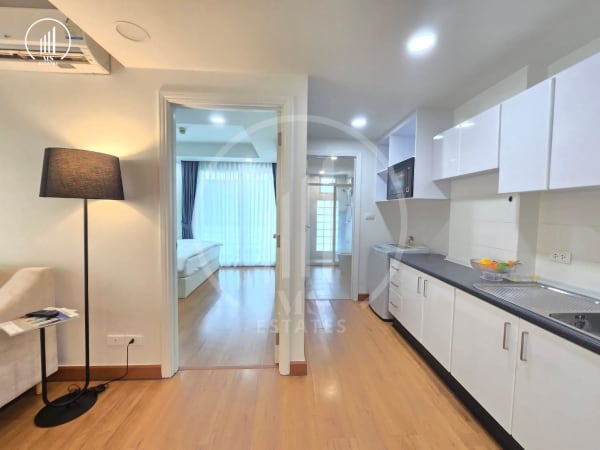 Main image of  The Royal Place - CSMP2346