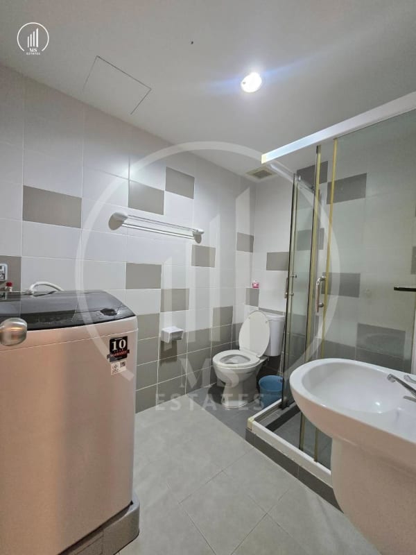 Main image of Zcape 3 - CRMP2809